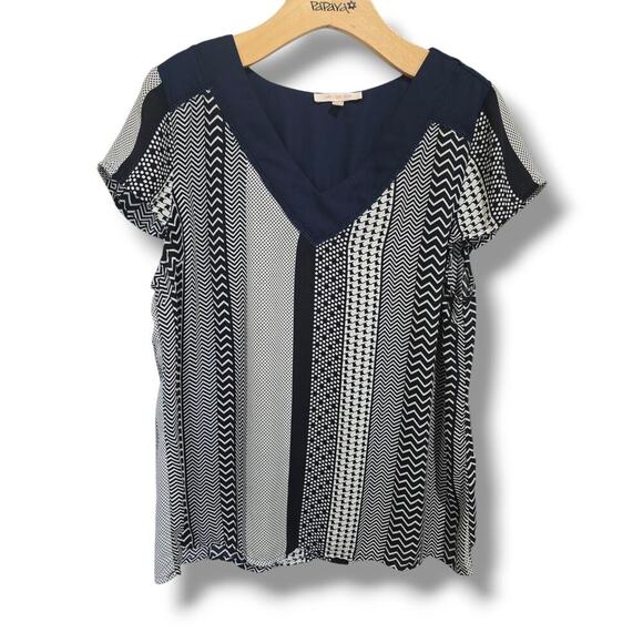 Skies are Blue women's blue chevron print short sleeves VNeck Blouse large - Picture 1 of 8